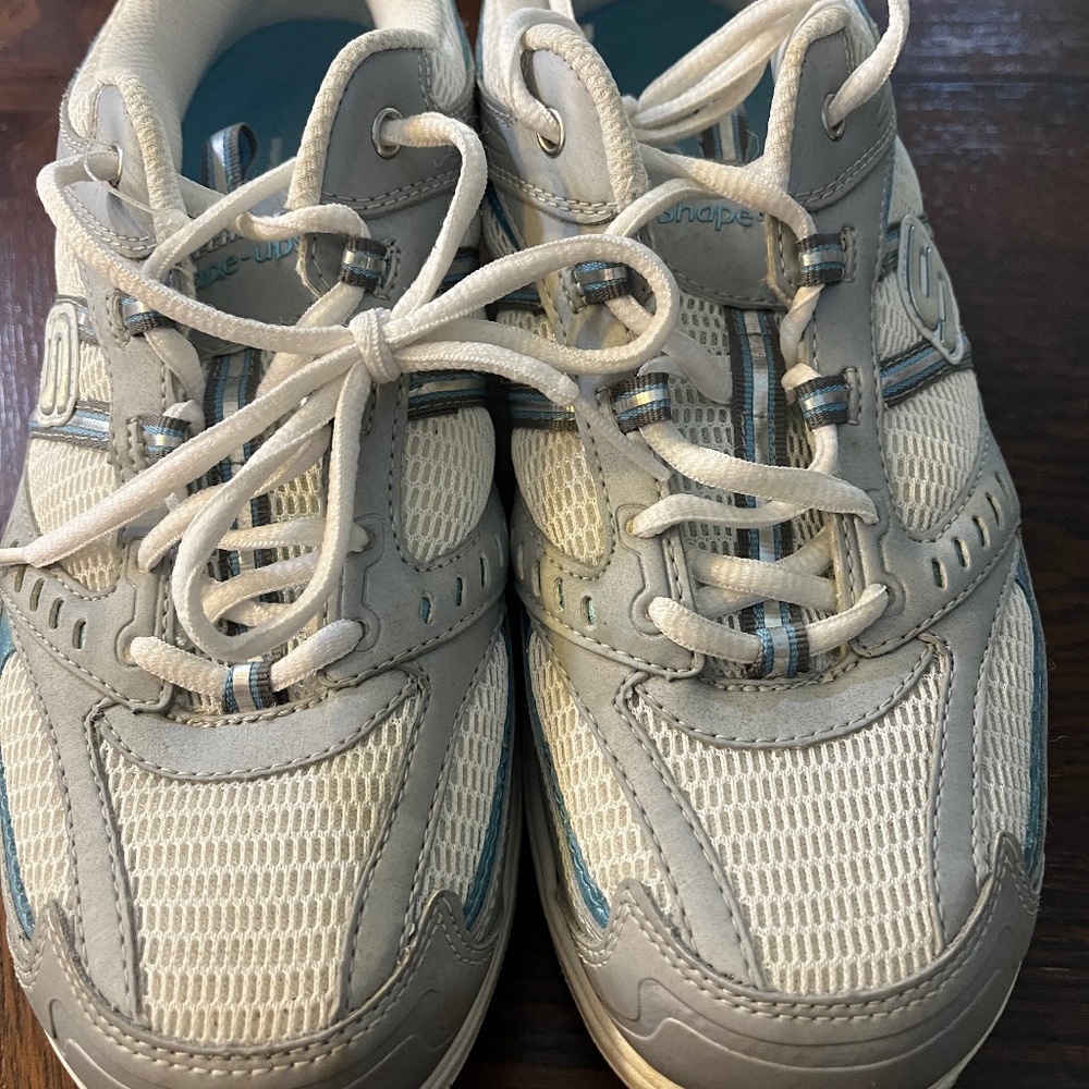 Skechers shape-ups